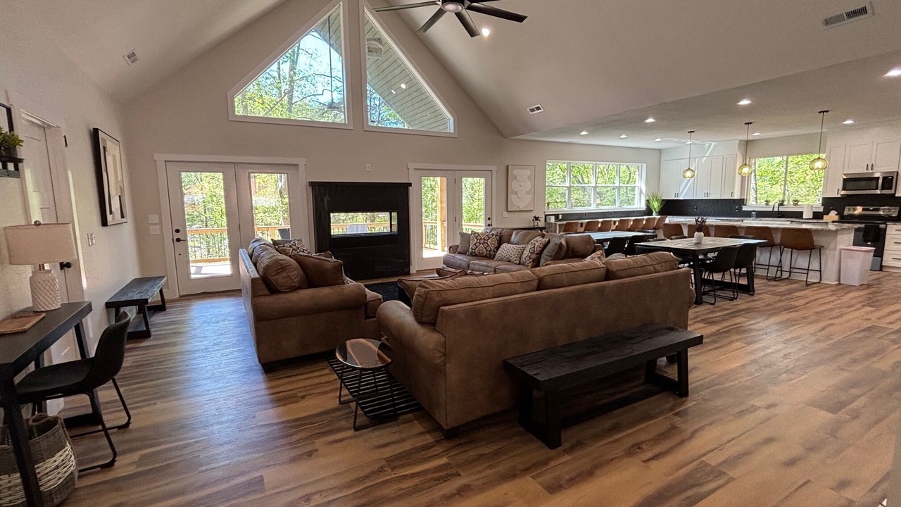 Photo of Livingroom in La Follette