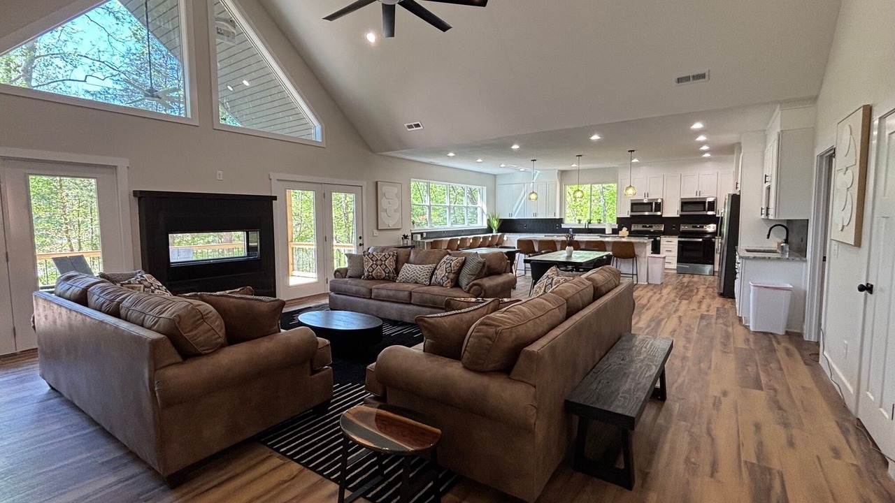 Photo of Livingroom in La Follette