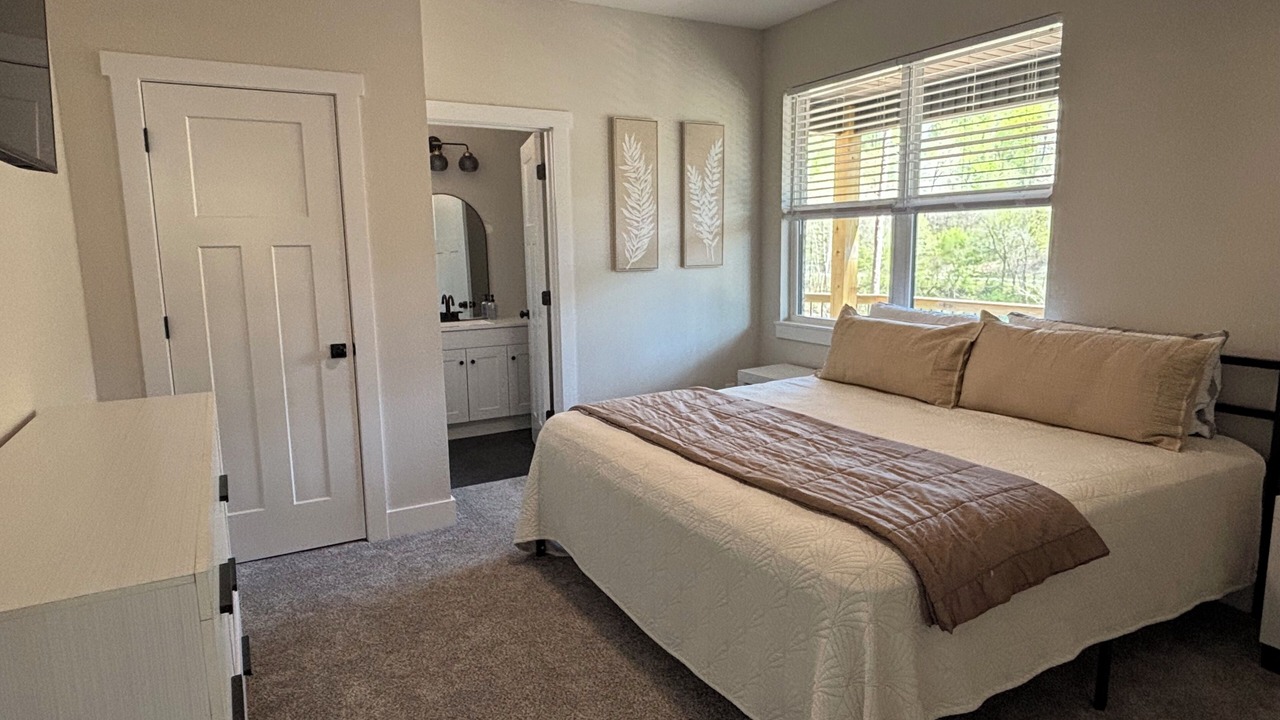 Photo of Bedroom in La Follette