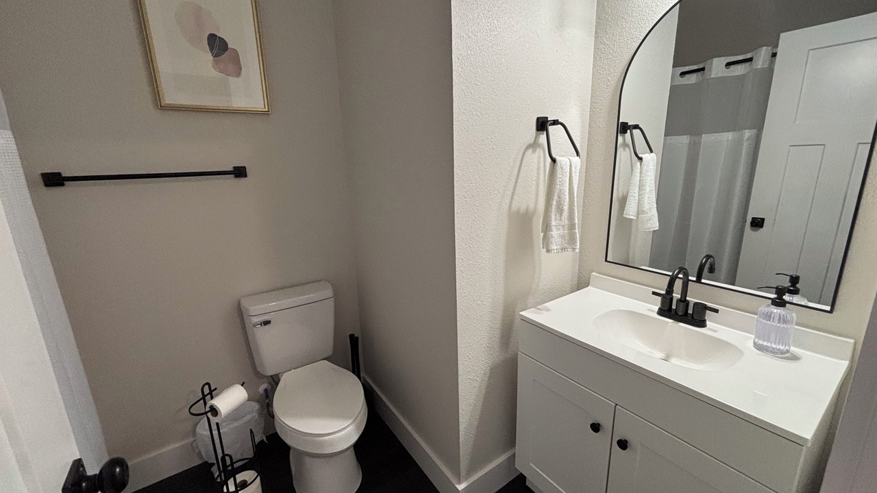 Photo of Bathroom in La Follette