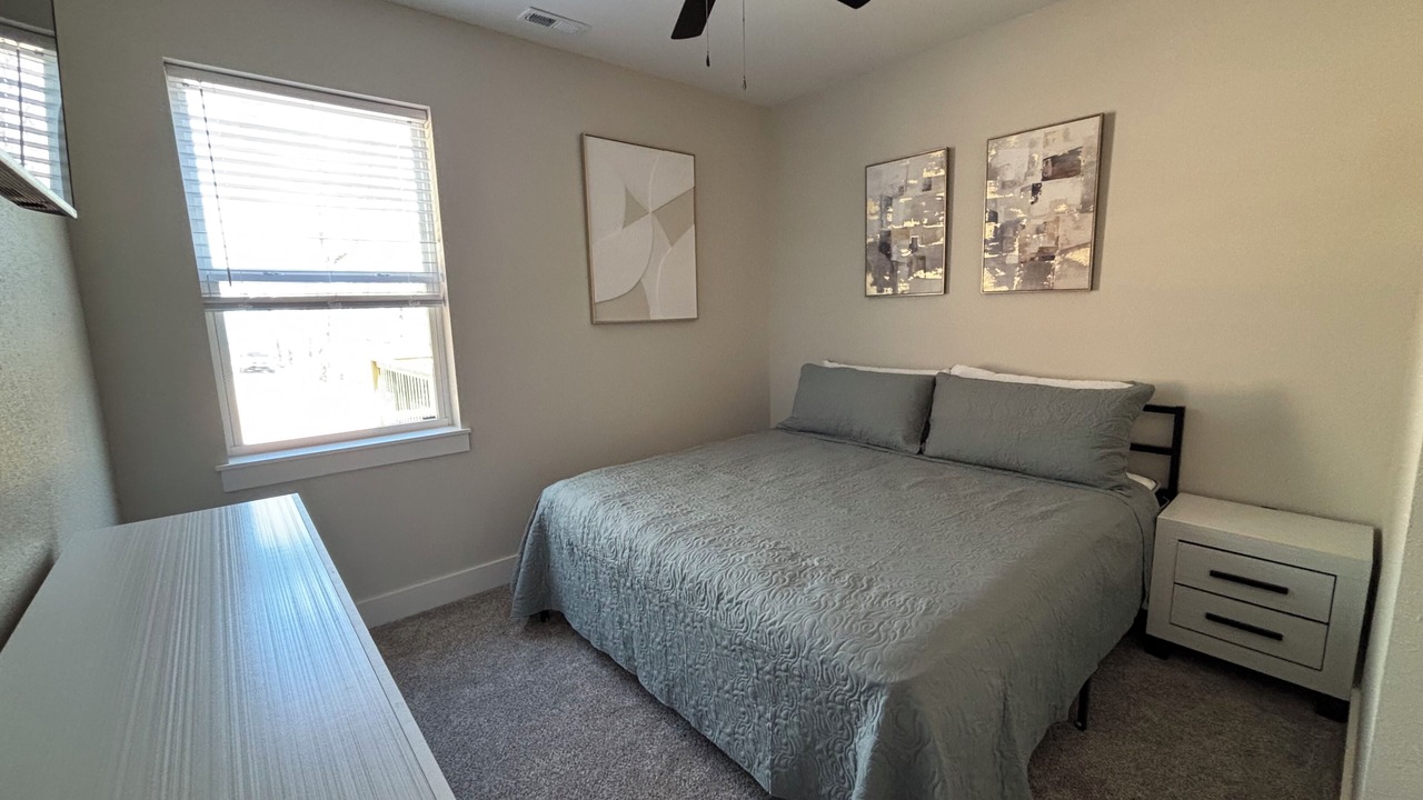 Photo of Bedroom in La Follette