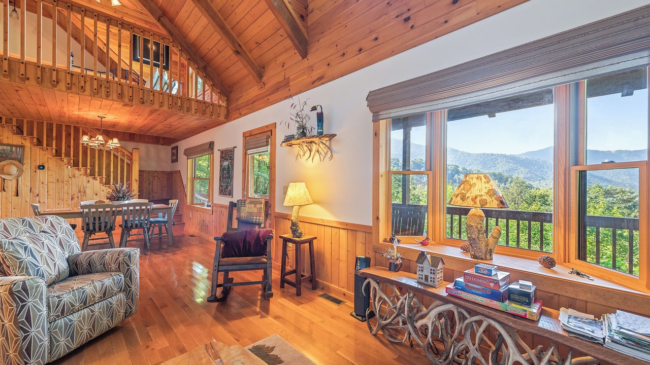 Photo of Livingroom in Cranberry Falls