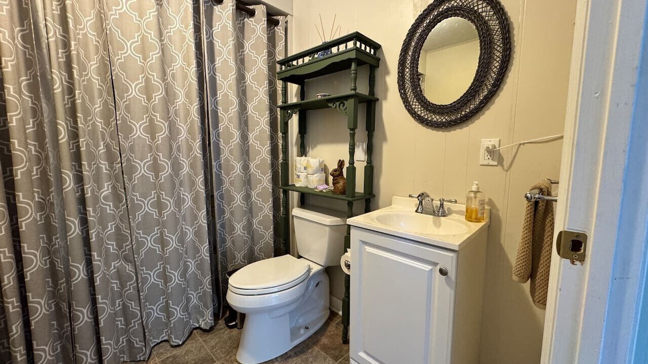 Photo of Bathroom in Jamestown
