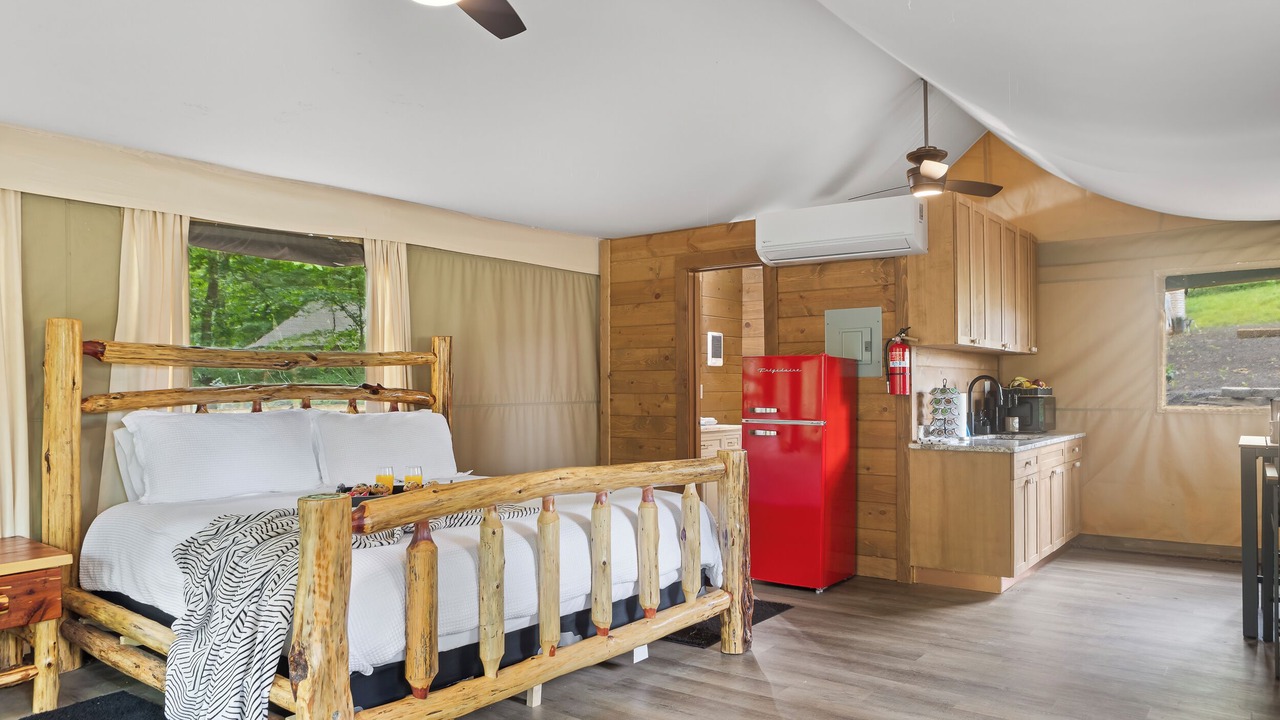 Photo of Bedroom in Troutman