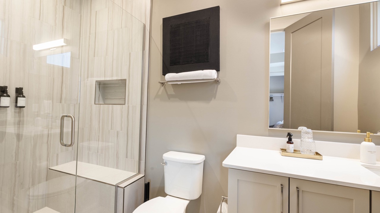 Photo of Bathroom in Historic Edgefield