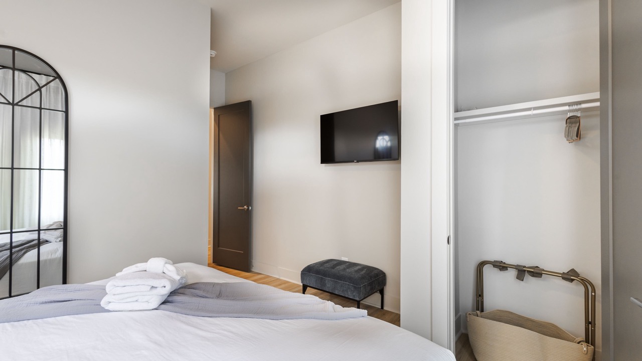 Photo of Bedroom in Historic Edgefield