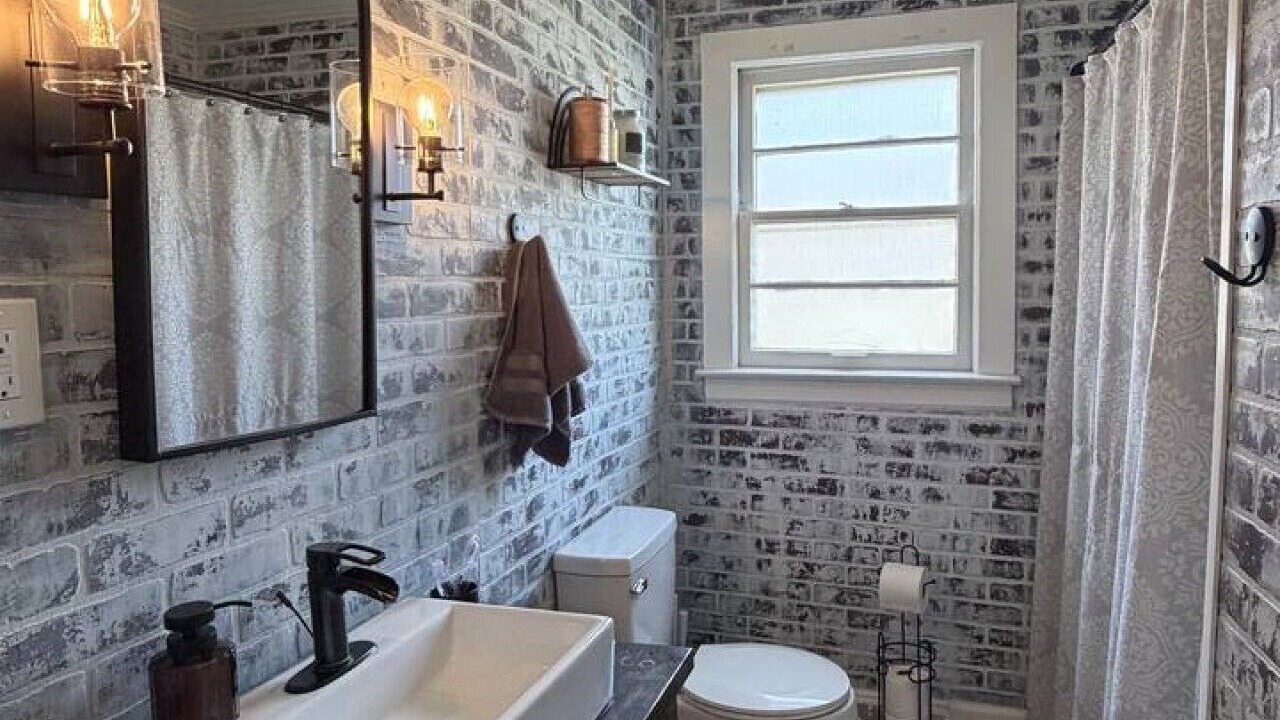 Photo of Bathroom in Eden