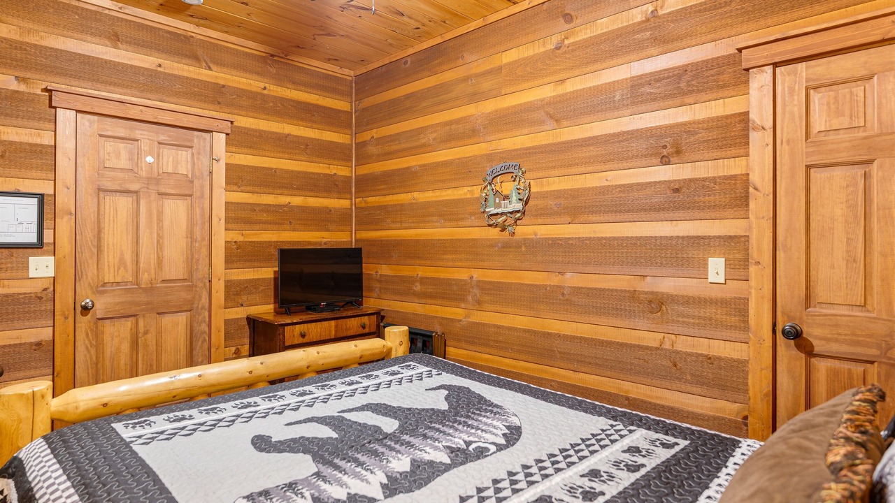 Photo of Bedroom in Smoky Mountains