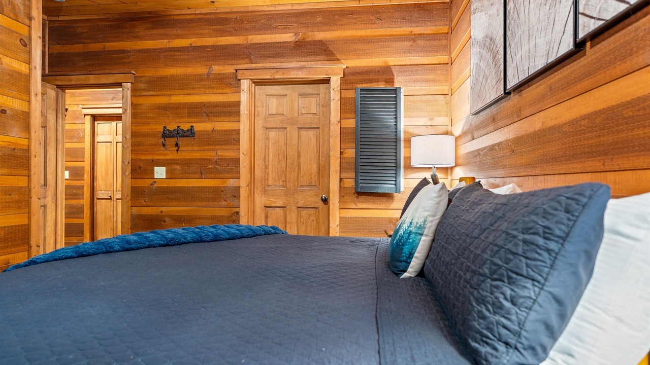 Photo of Bedroom in Smoky Mountains