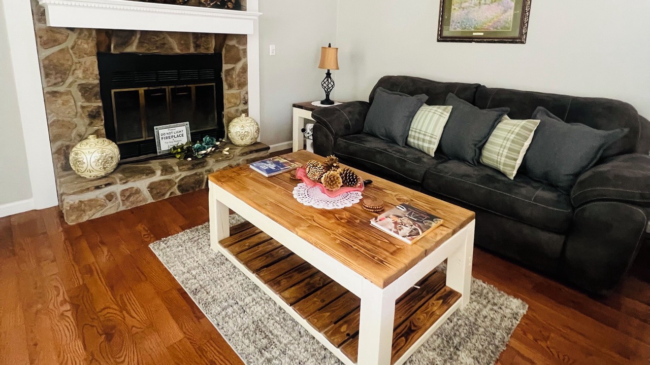 Photo of Livingroom in Ringgold