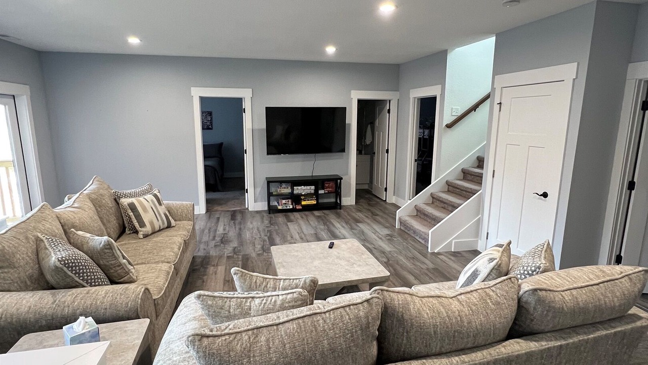 Photo of Livingroom in Flat Hollow Marina
