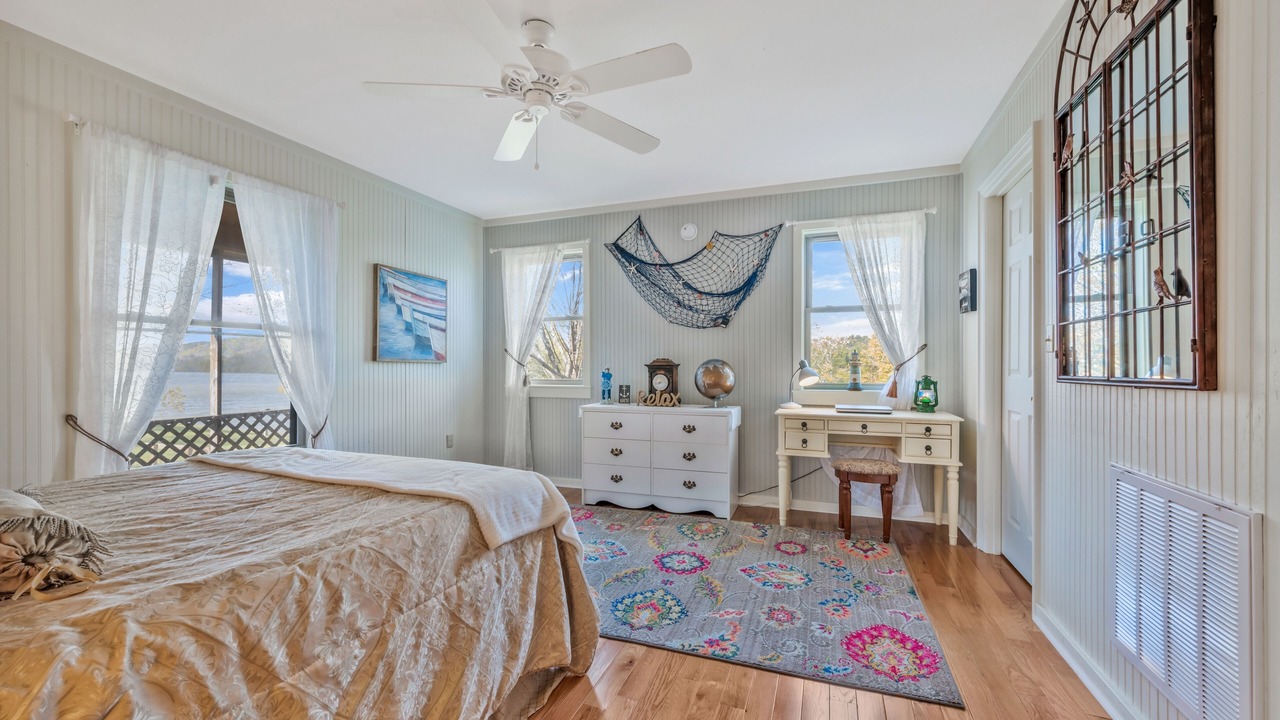 Photo of Bedroom in Ashland City