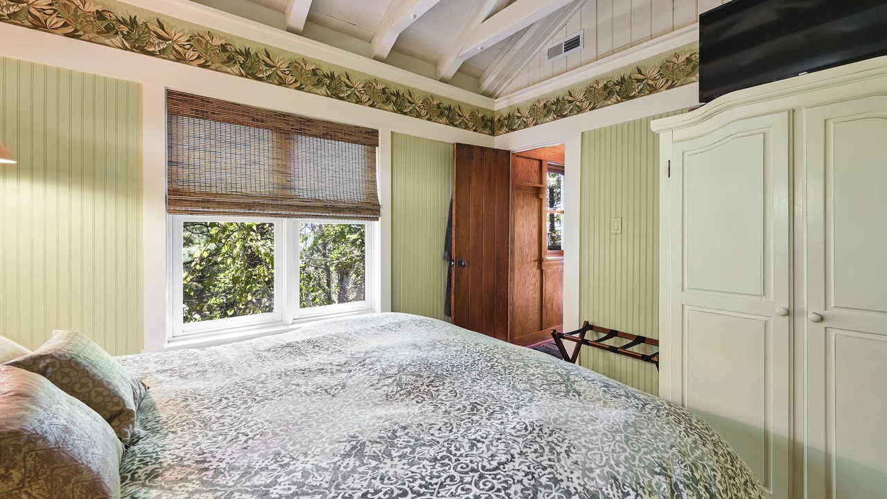 Photo of Bedroom in Asheville