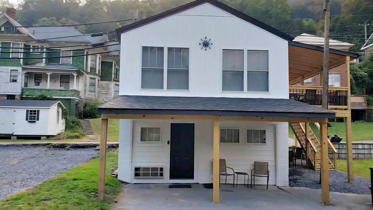 Photo of Outdoor in Welch