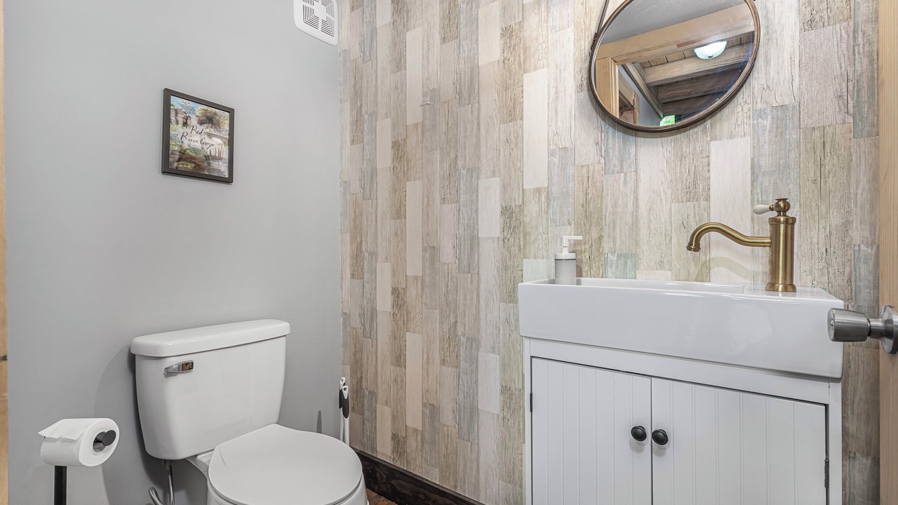 Photo of Bathroom in Stanton