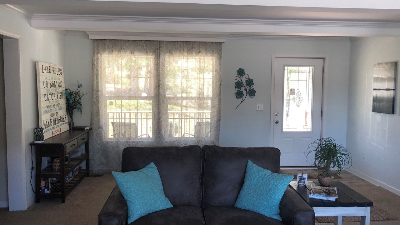 Photo of Livingroom in Goodview