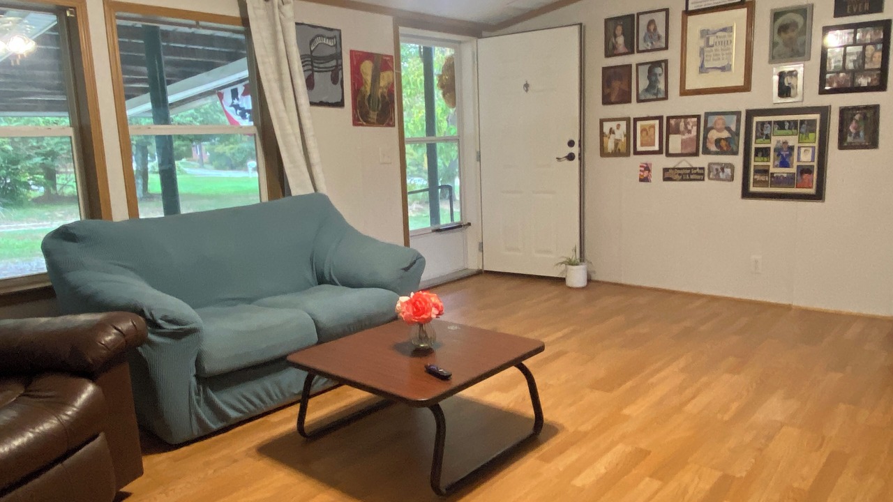 Photo of Livingroom in Bridgeport