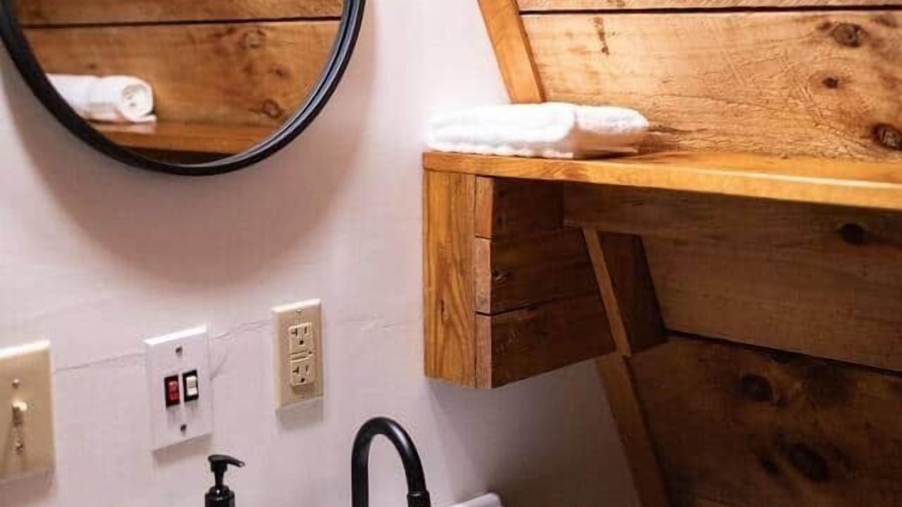 Photo of Bathroom in Slade