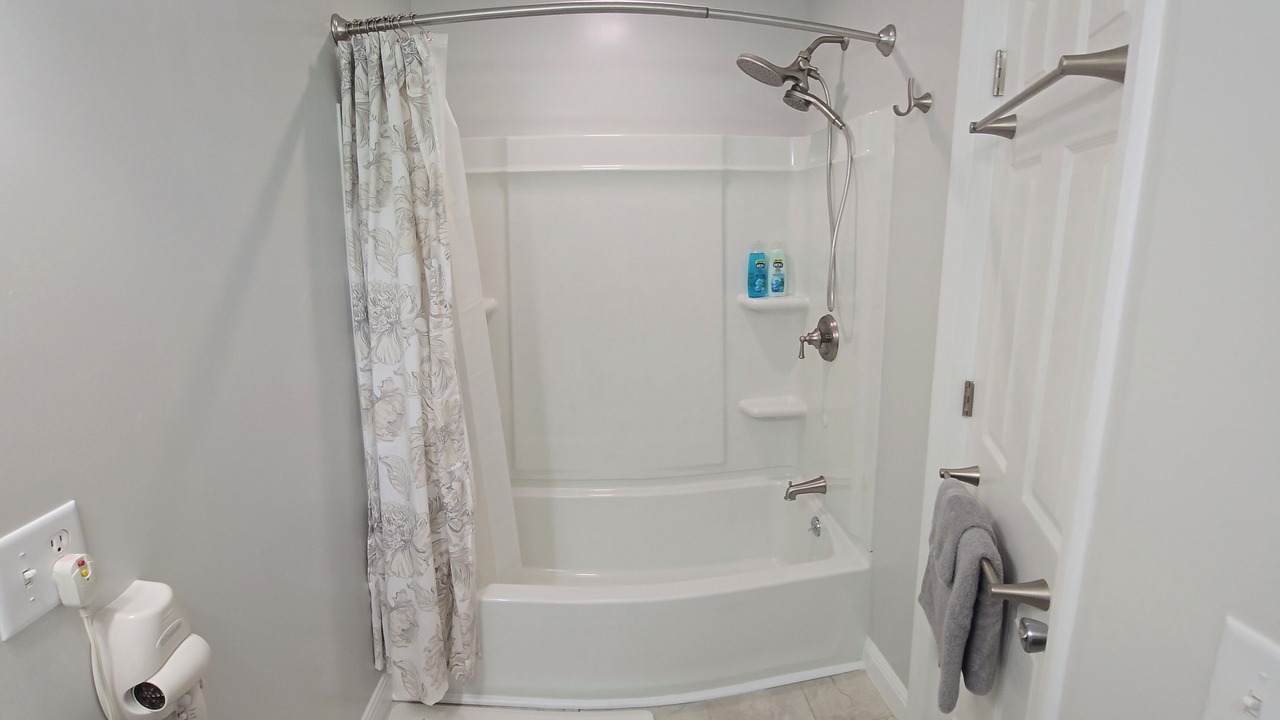Photo of Bathroom in Bardstown