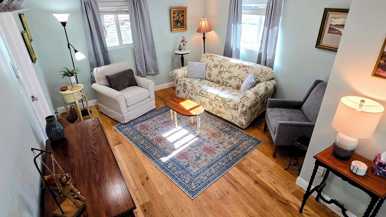 Photo of Livingroom in Bardstown