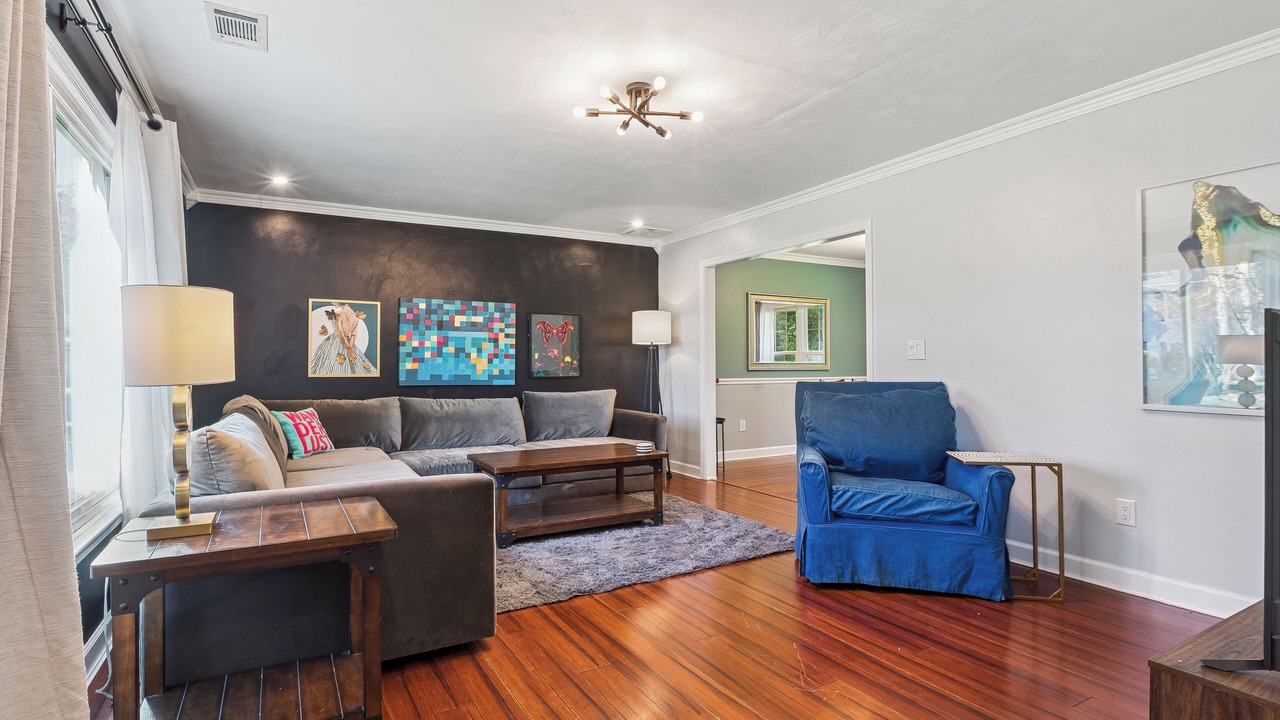 Photo of Livingroom in Greenbrier West