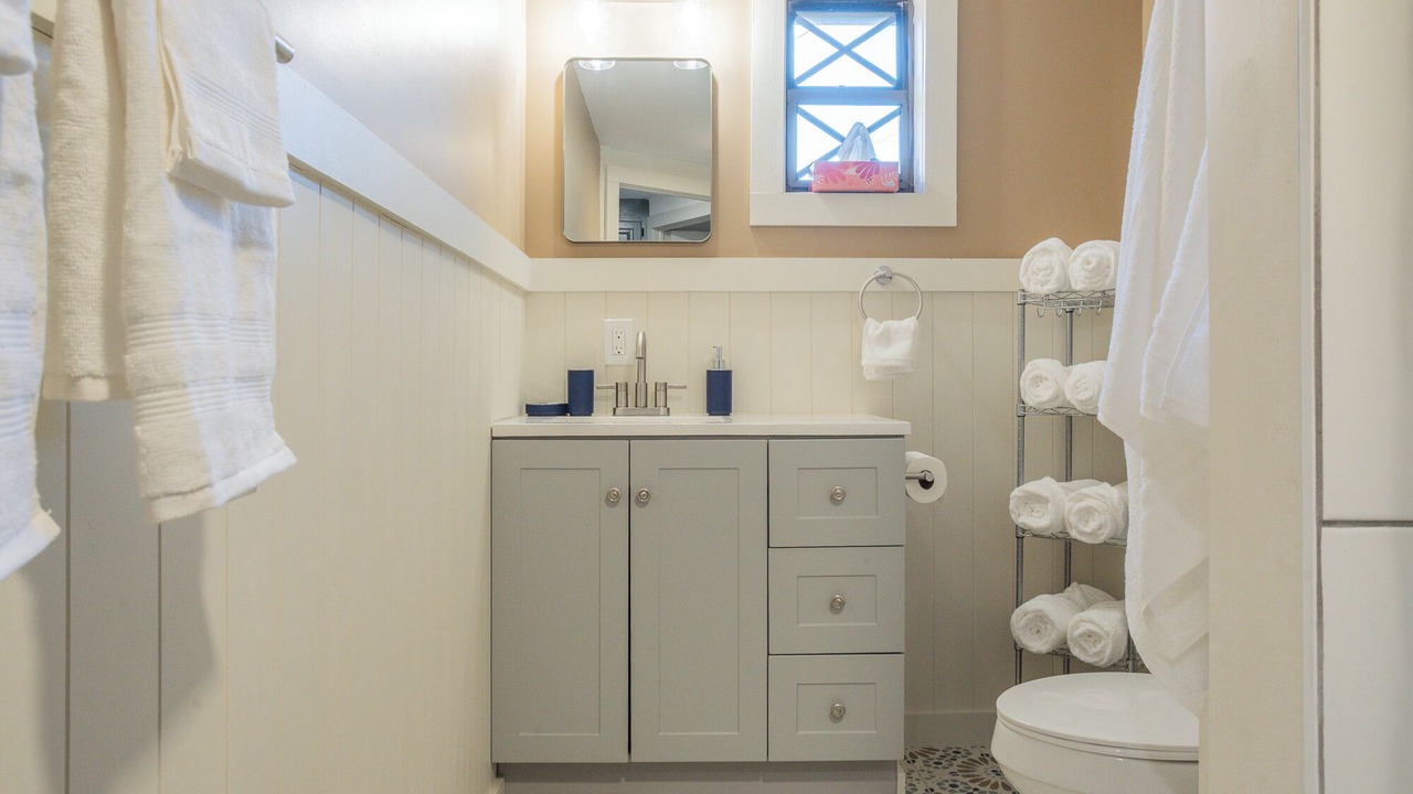 Photo of Bathroom in Seymour