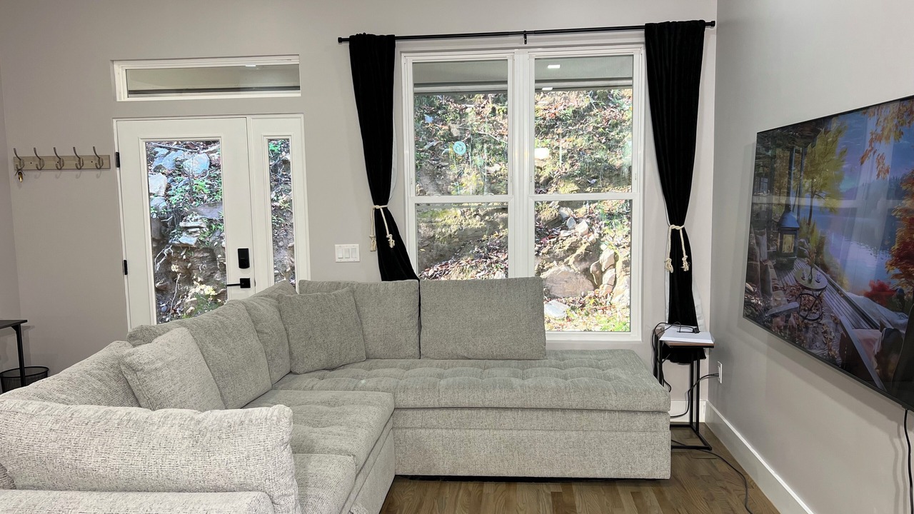 Photo of Livingroom in Mills River