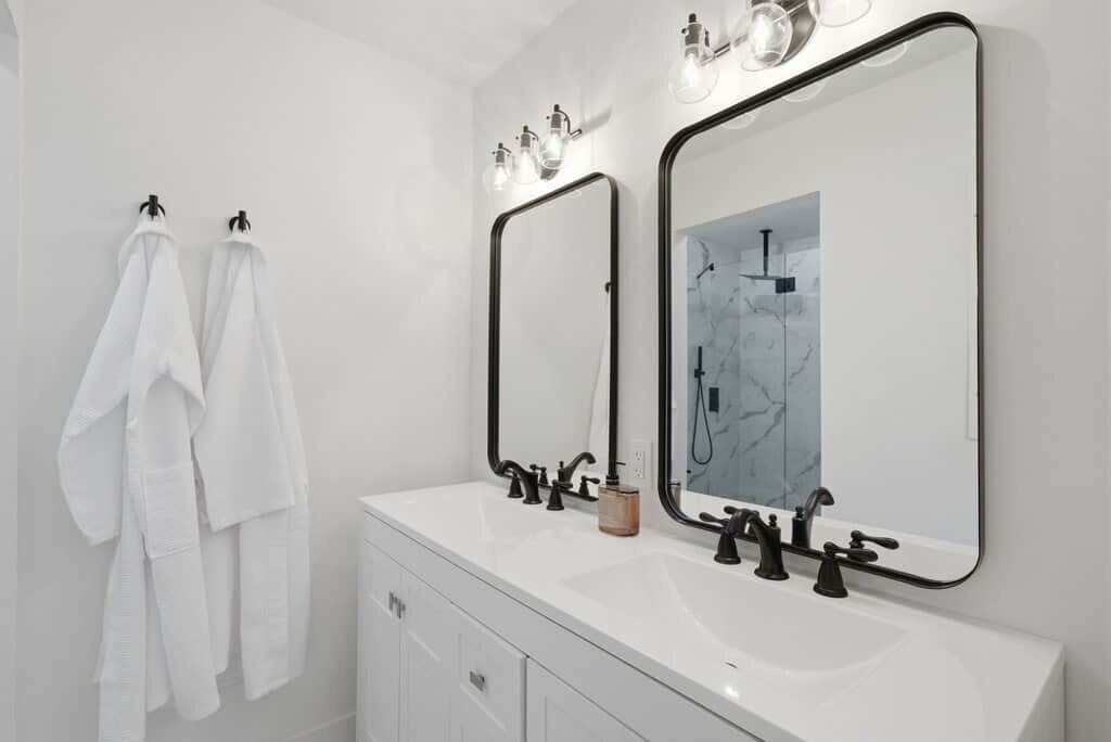 Photo of Bathroom in Evensville