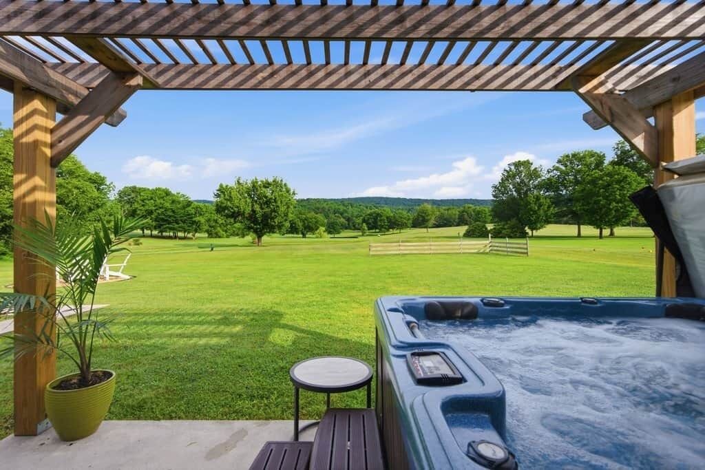 Photo of Outdoor in Evensville