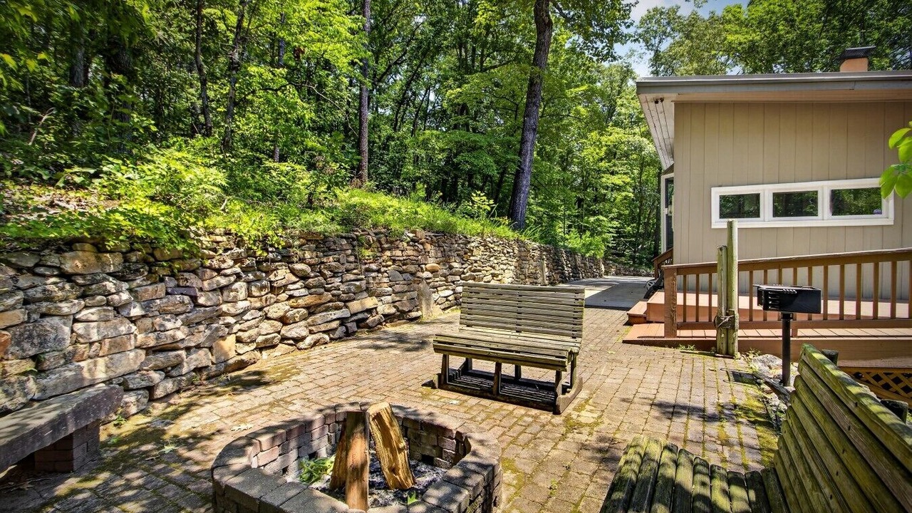 Photo of Outdoor in Pickens