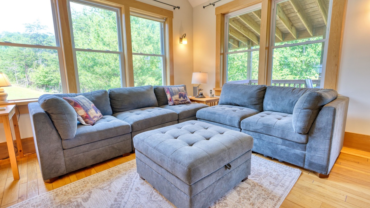 Photo of Livingroom in Floyd