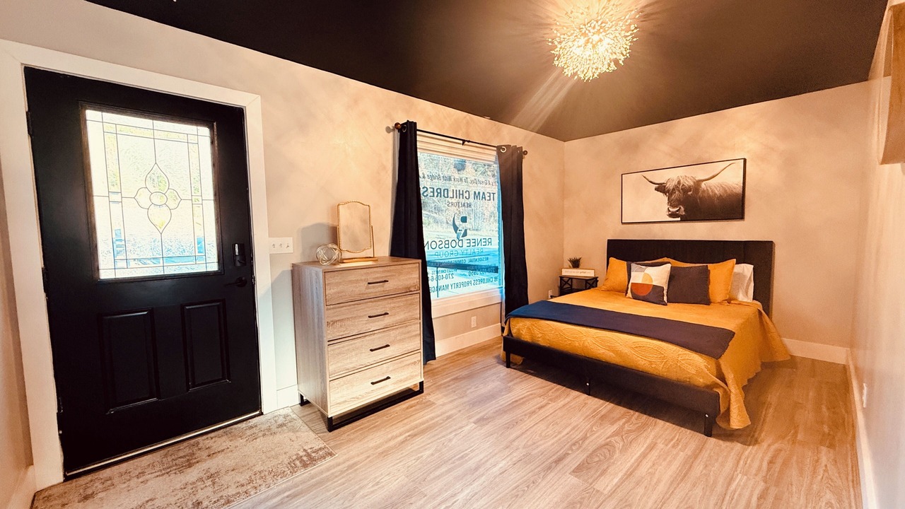 Photo of Bedroom in Greensburg