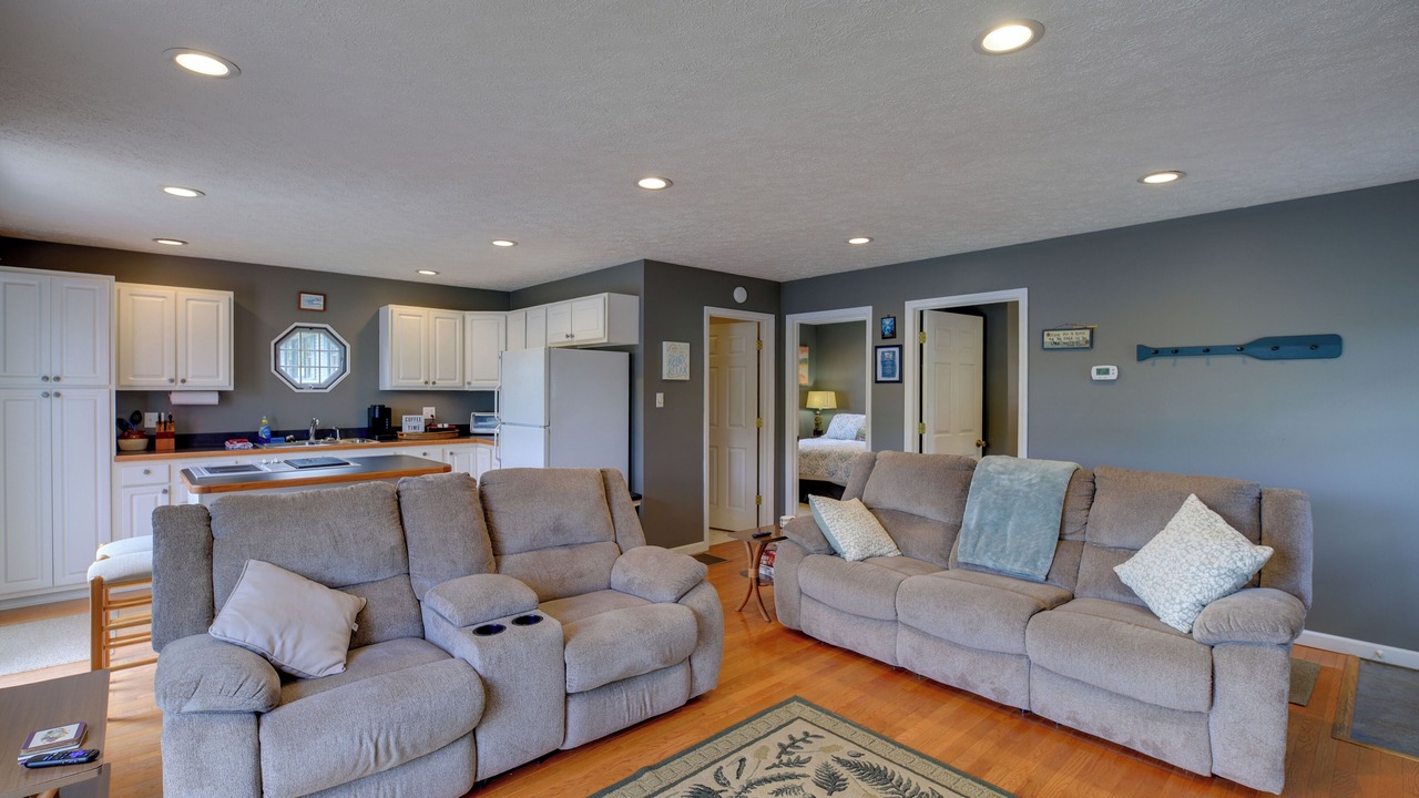 Photo of Livingroom in Draper