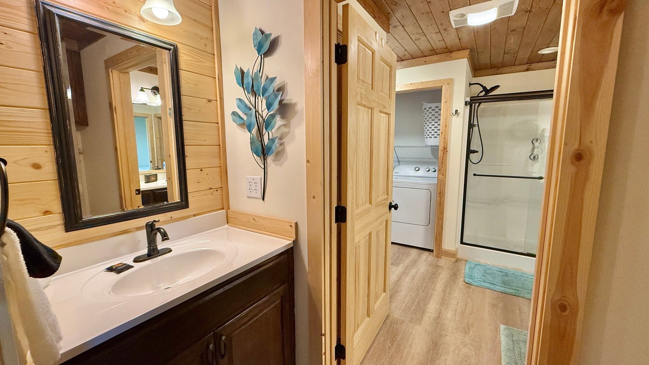 Photo of Bathroom in Wears Valley