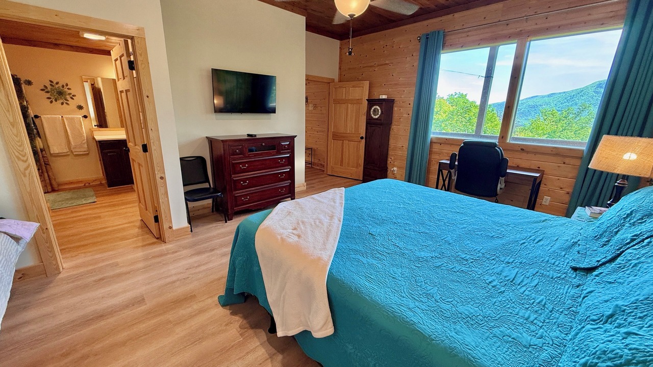 Photo of Bedroom in Wears Valley