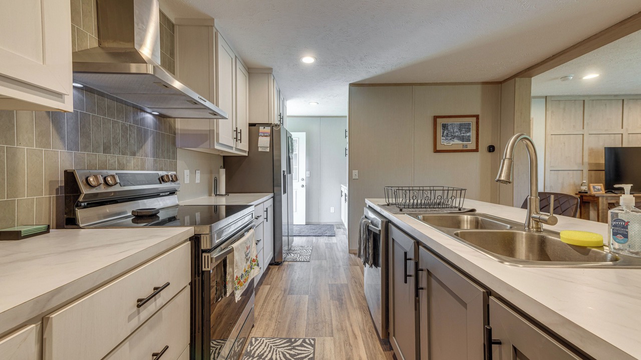 Photo of Kitchen in Scottsburg