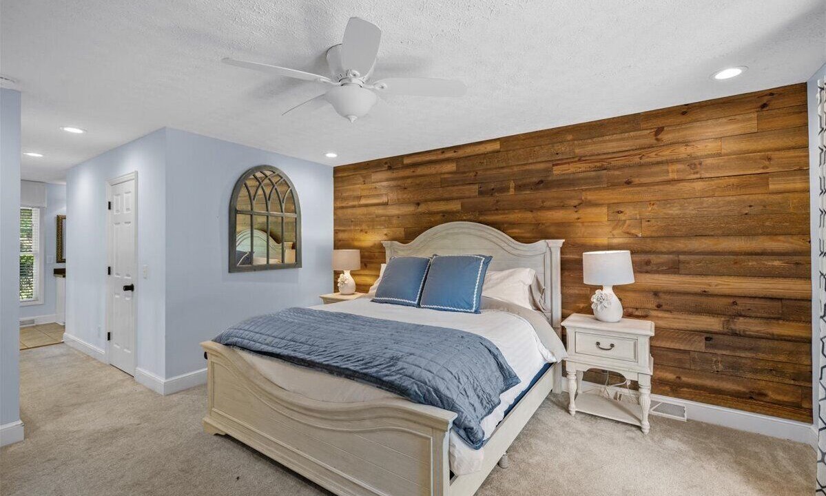 Photo of Bedroom in Leasburg