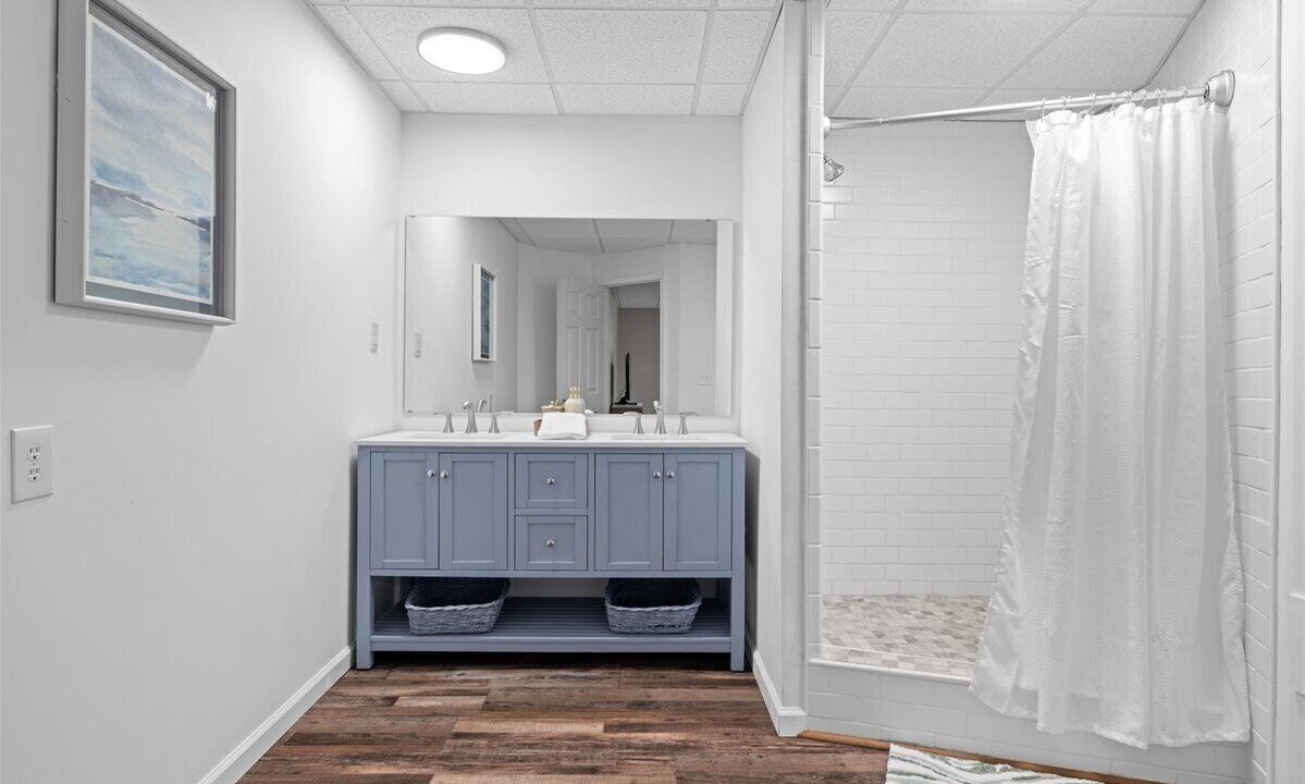 Photo of Bathroom in Leasburg