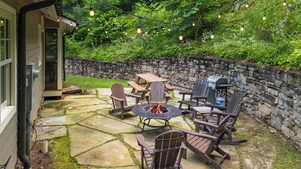 Photo of Patio Balcony in Cullowhee