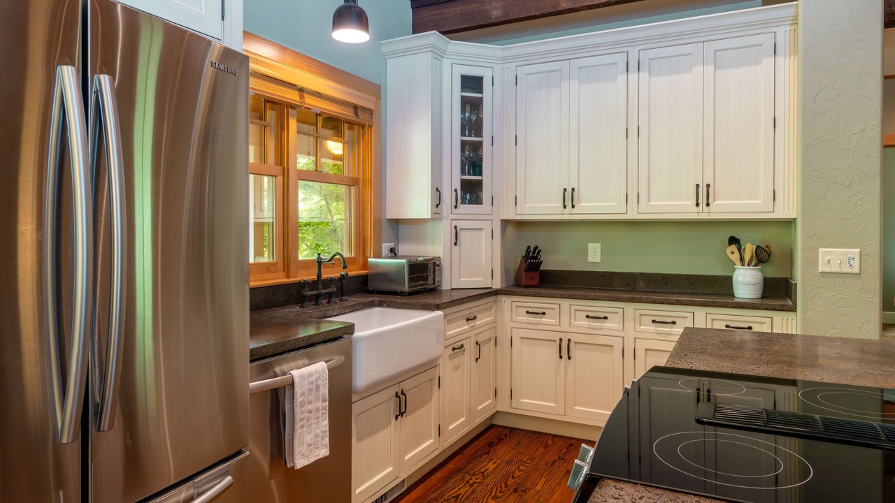 Photo of Kitchen in Cullowhee