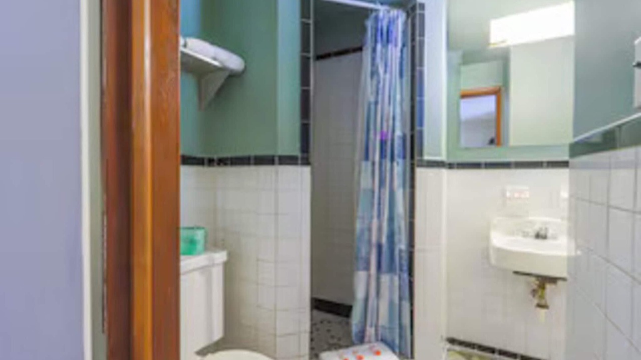 Photo of Bathroom in Blue Jay