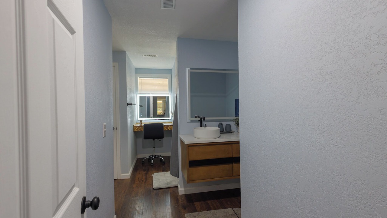 Photo of Bathroom in Benton