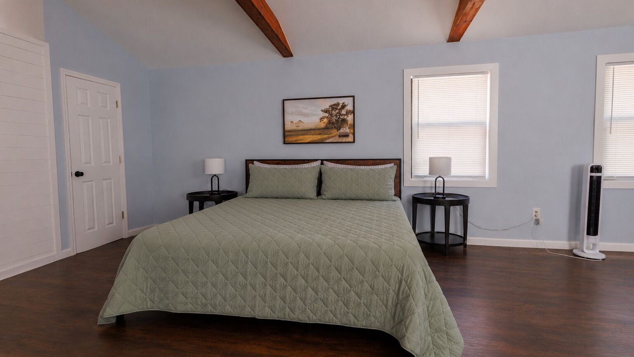 Photo of Bedroom in Benton
