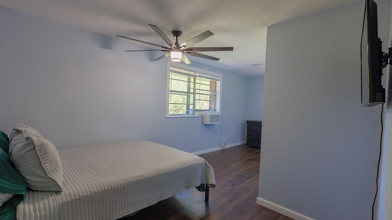 Photo of Bedroom in Benton