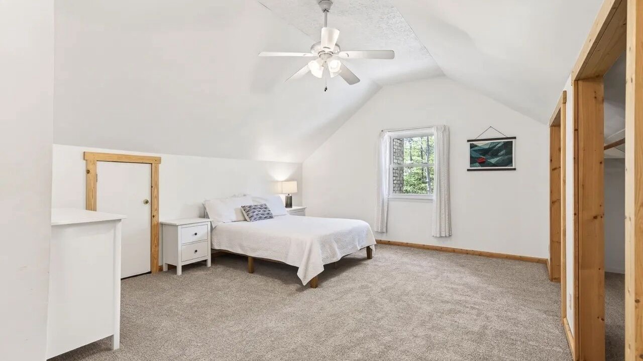 Photo of Bedroom in Crossville