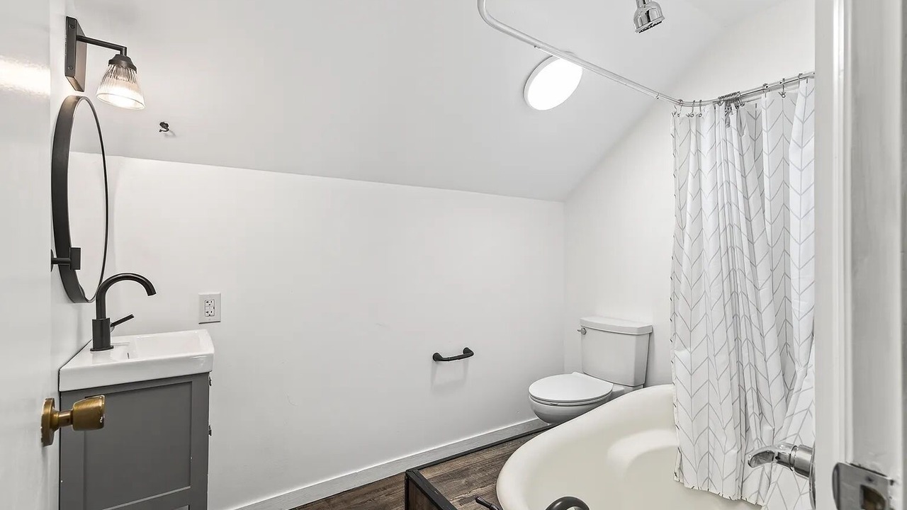 Photo of Bathroom in Crossville