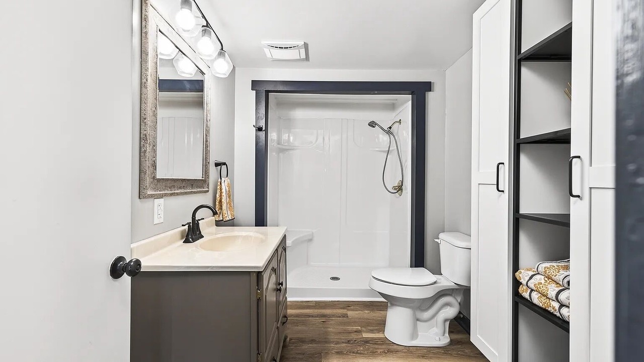 Photo of Bathroom in Crossville