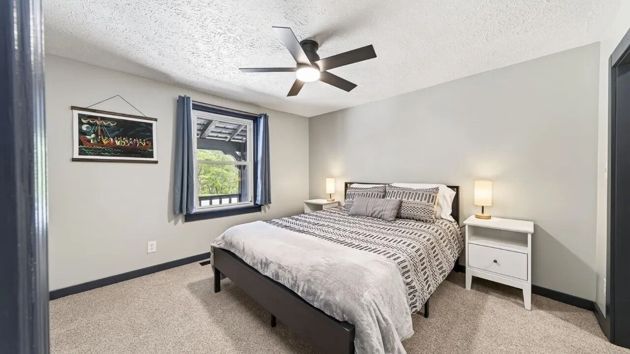Photo of Bedroom in Crossville