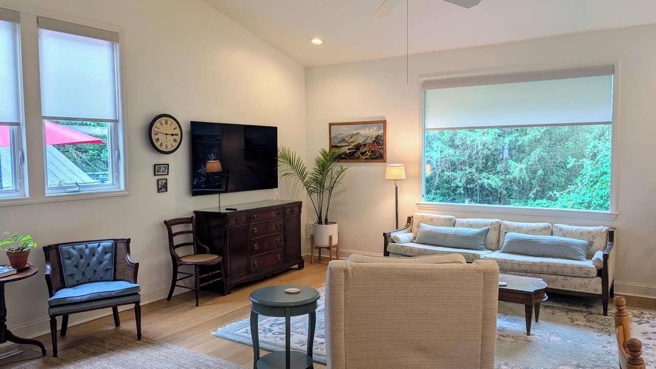Photo of Livingroom in North Garrett Road