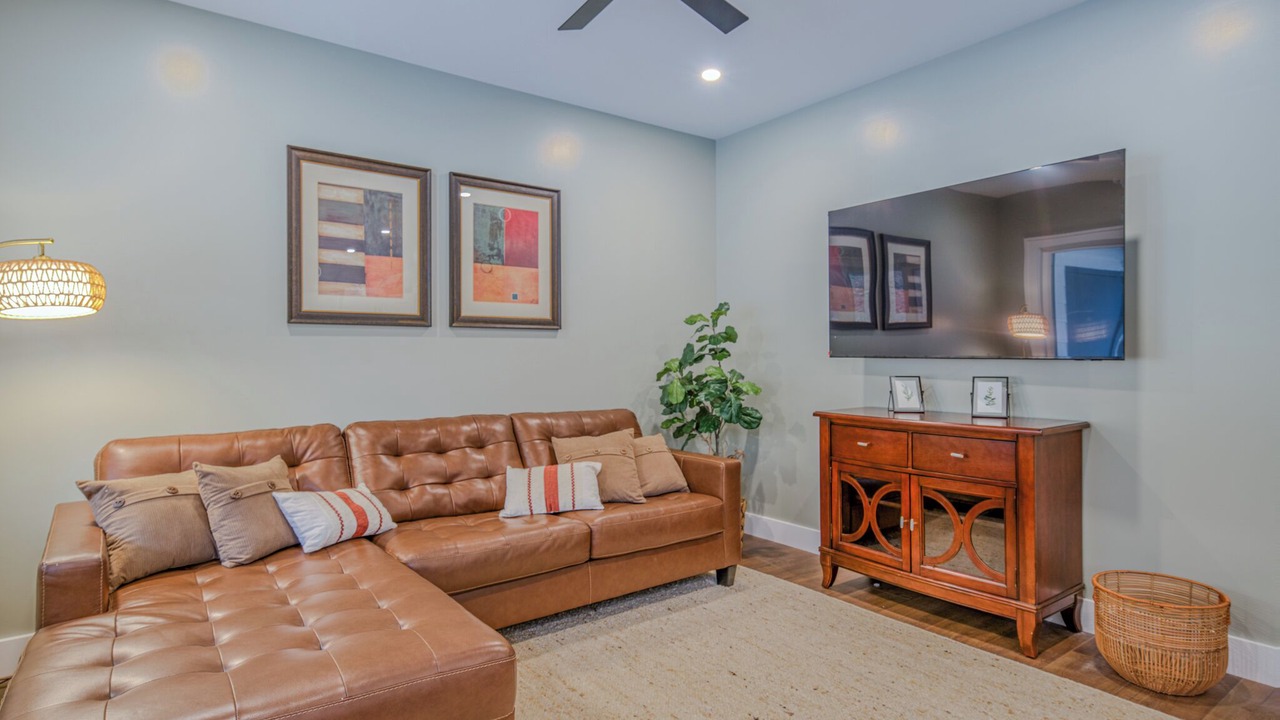 Photo of Livingroom in Asheville